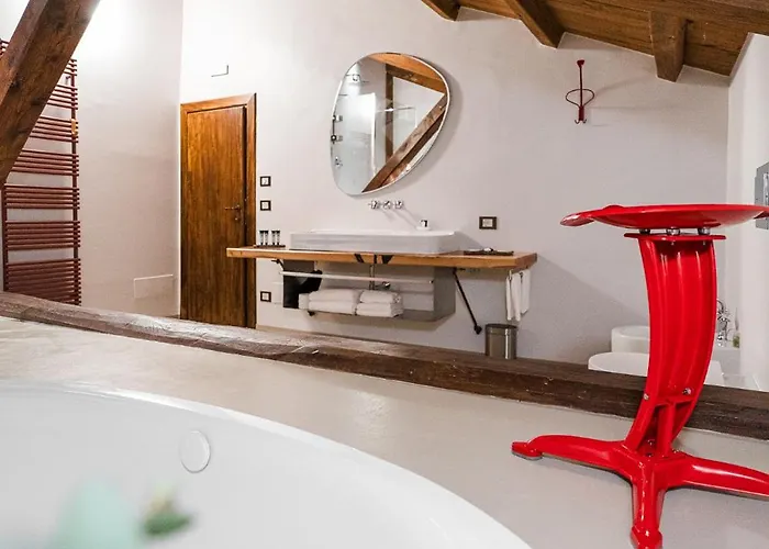 Costa Di Maggio - Ospitalita Bed & Breakfast Fontecchio